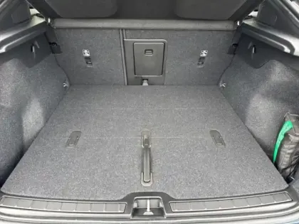 Photo 6 Volvo C40 E Single Extended Range 252ch Black Edition