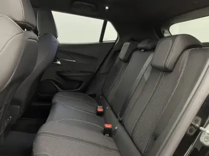 Photo 14 Peugeot 2008  PureTech 130 S&S EAT8