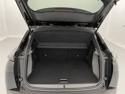 Photo 12 Peugeot 2008  PureTech 130 S&S EAT8