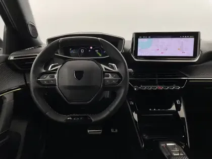 Photo 21 Peugeot 2008  PureTech 130 S&S EAT8