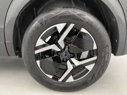 Photo 15 Peugeot 2008  PureTech 130 S&S EAT8