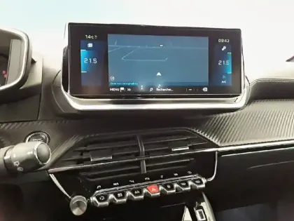 Photo 12 Peugeot 208  Electrique 50 kWh 136ch