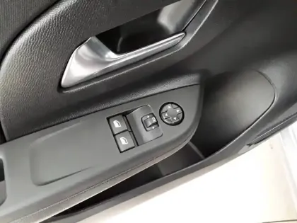 Photo 42 Opel Corsa  Electrique 136 ch & Batterie 50 kWh