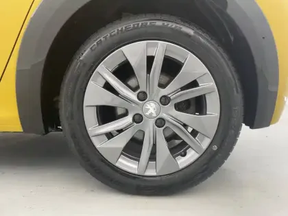 Photo 16 Peugeot 208  Electrique 50 kWh 136ch