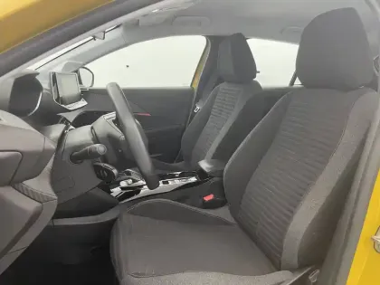 Photo 13 Peugeot 208  Electrique 50 kWh 136ch