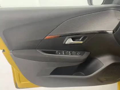 Photo 24 Peugeot 208  Electrique 50 kWh 136ch