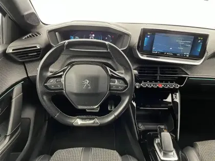 Photo 21 Peugeot 208  Electrique 50 kWh 136ch