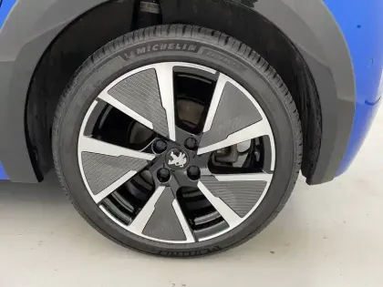 Photo 15 Peugeot 208  Electrique 50 kWh 136ch