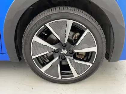 Photo 17 Peugeot 208  Electrique 50 kWh 136ch