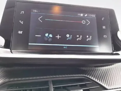 Photo 12 Peugeot 208  PureTech 75 S&S BVM5