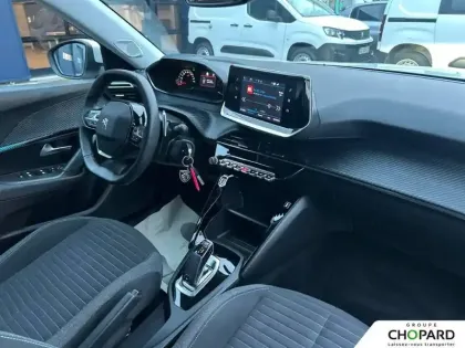 Photo 12 Peugeot 2008  PureTech 130 S&S EAT8