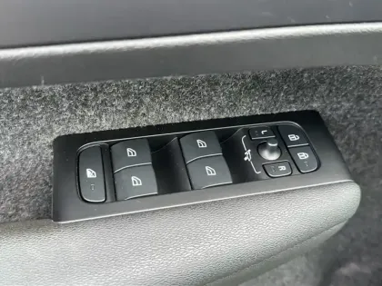 Photo 11 Volvo Xc40  T4 Recharge 129+82 ch DCT7