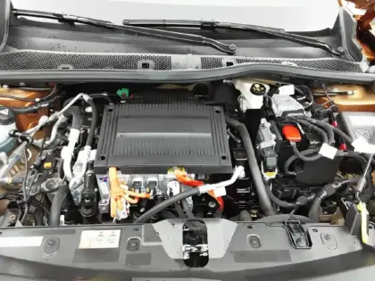 Photo 14 Peugeot 2008  Moteur électrique 136 ch