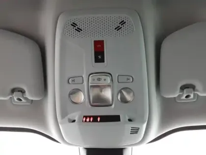 Photo 23 Peugeot 2008  Moteur électrique 136 ch