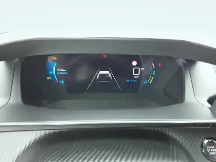 Photo 9 Peugeot 2008  Moteur électrique 136 ch