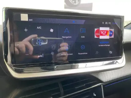 Photo 15 Peugeot 208  Hybrid 110 e-DCS6