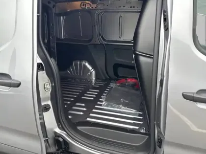 Photo 11 Peugeot Partner E- FOURGON M 800 KG 136 CH BATTERIE 54 KWH