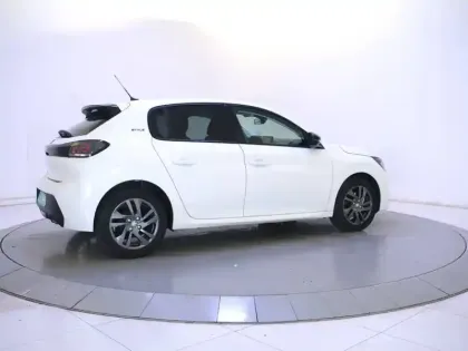 Photo 34 Peugeot 208  PureTech 100 S&S BVM6