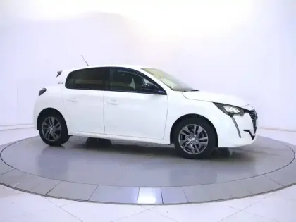 Photo 33 Peugeot 208  PureTech 100 S&S BVM6