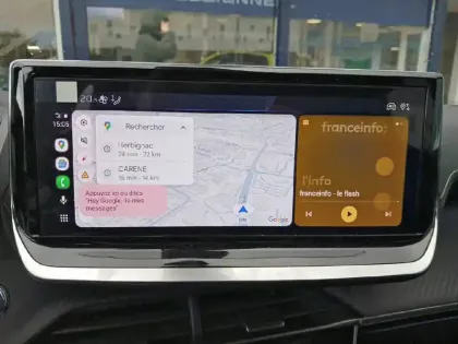 Photo 38 Peugeot 2008  Hybrid 145 e-DCS6