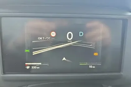 Photo 14 Citroën C4  Hybride 145 e-DCS6