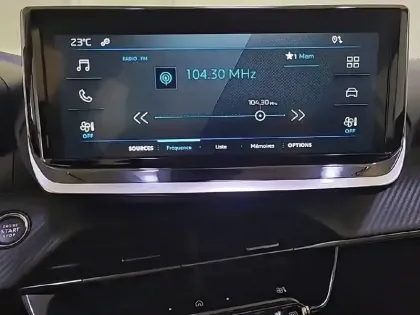 Photo 48 Peugeot 208  PureTech 100 S&S BVM6