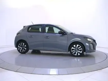 Photo 33 Peugeot 208  PureTech 100 S&S BVM6