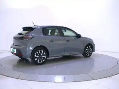 Photo 34 Peugeot 208  PureTech 100 S&S BVM6