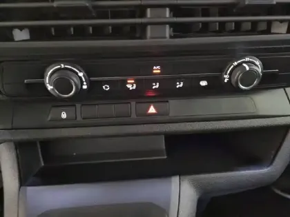 Photo 50 Peugeot Expert  CA FIXE M BLUEHDI 145 BVM6