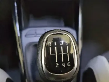 Photo 13 Kia Stonic  1.0 T-GDi 100 ch MHEV iBVM6