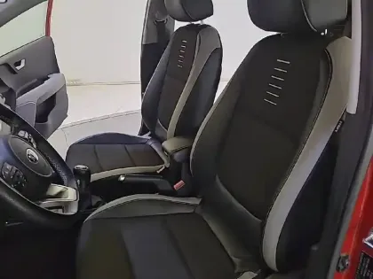 Photo 10 Kia Stonic  1.0 T-GDi 100 ch MHEV iBVM6