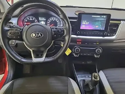 Photo 7 Kia Stonic  1.0 T-GDi 100 ch MHEV iBVM6