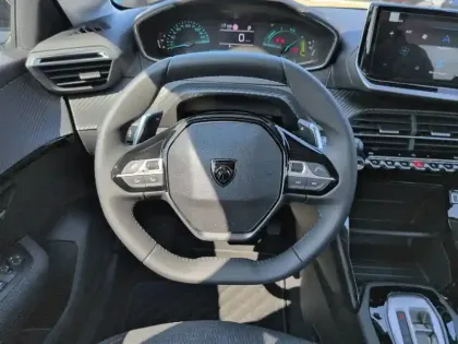 Photo 29 Peugeot 208  Hybrid 110 e-DCS6