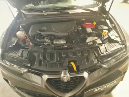 Photo 6 Alfa Romeo Tonale  1.3 Hybride Rechargeable PHEV 280ch AT6 Q4 Edizione Speciale