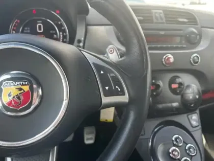 Photo 12 Abarth 500c  1.4 Turbo T-Jet 180ch 595 Competizione BVA