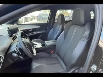 Photo 9 Peugeot 5008  Hybrid 136ch GT e-DCS6