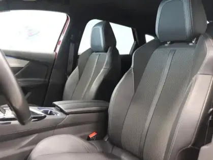 Photo 8 Peugeot 3008  HYBRID 225ch GT e-EAT8