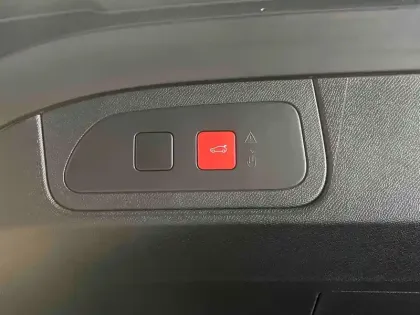 Photo 20 DS DS 7  1.6 Plug-in Hybrid 225ch Edition France