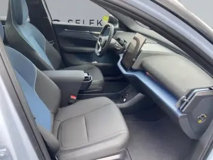 Photo 8 Volvo Ex30  Single Extended Range 272ch Ultra