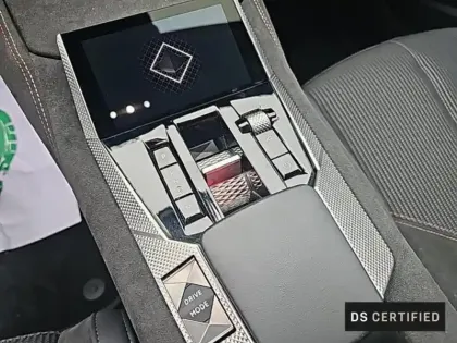 Photo 25 DS DS 4  BlueHDi 130ch Performance Line + Automatique