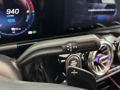 Photo 16 Mercedes GLA  250 e 8G-DCT