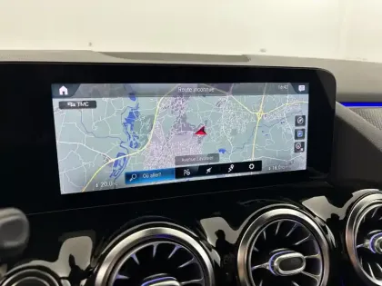 Photo 26 Mercedes GLA  250 e 8G-DCT