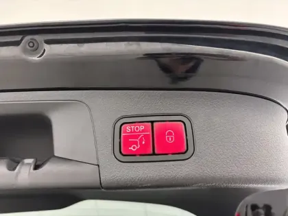 Photo 28 Mercedes GLA  250 e 8G-DCT