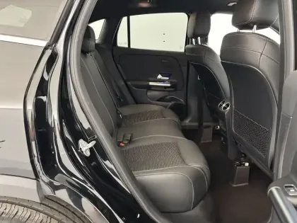 Photo 33 Mercedes GLA  250 e 8G-DCT