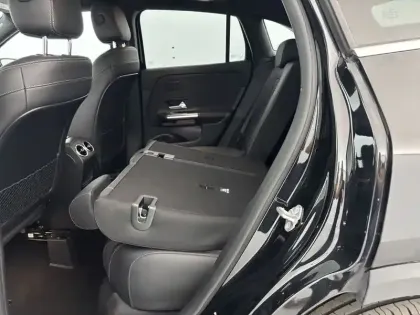 Photo 19 Mercedes GLA  250 e 8G-DCT