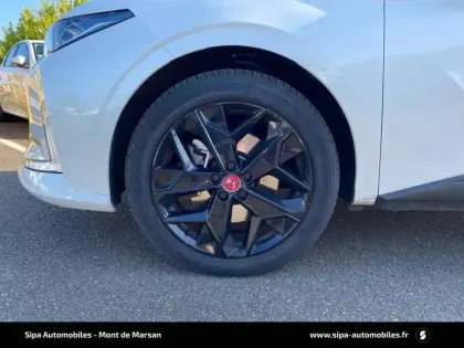 Photo 72 DS DS 4  Hybride E-Tense 225 EAT8