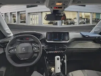 Photo 7 Peugeot 208  PureTech 100 S&S BVM6