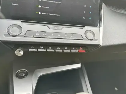 Photo 21 Peugeot 308  PureTech 130ch S&S BVM6 Active Pack