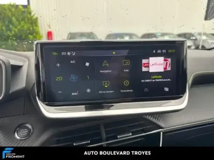 Photo 14 Peugeot 2008  1.2 Hybrid 145ch GT e-DCS6
