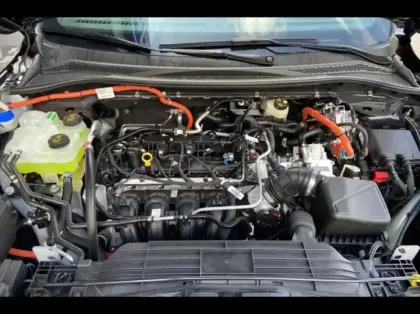 Photo 14 Ford Kuga  2.5 Duratec 180ch Hybrid FlexiFuel ST-Line X Powershift